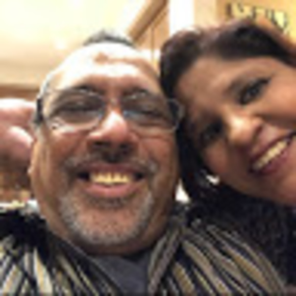 Meet your Posher, Zinayda - Picture 1 of 1